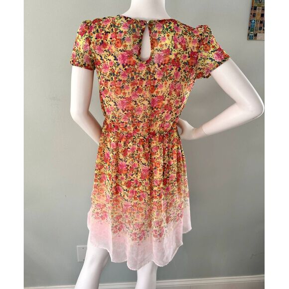 Disney D-signed Yellow Orange Floral Chiffon Short Sleeve Ombre Dress size JR M - Picture 2 of 9